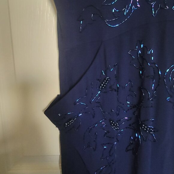 Vintage hand-beaded navy blue cocktail dress; approx. size 4-6 (s) - Picture 5 of 16